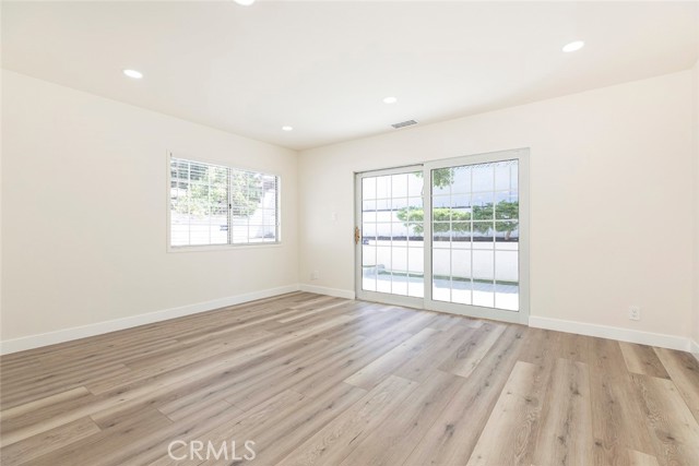 Detail Gallery Image 16 of 40 For 11110 Odell, Sunland,  CA 91040 - 4 Beds | 3 Baths