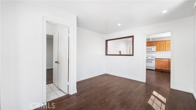 Detail Gallery Image 12 of 32 For 3118 W 68th St, Los Angeles,  CA 90043 - 3 Beds | 2 Baths
