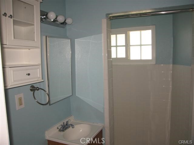 Detail Gallery Image 22 of 33 For 450 Saint Augustine Ave, Claremont,  CA 91711 - 3 Beds | 2 Baths