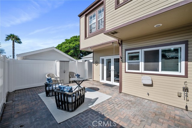 533 Roswell Avenue, Long Beach CA: https://media.crmls.org/medias/7a089141-fd43-496a-b1e6-7f0e915218b8.jpg
