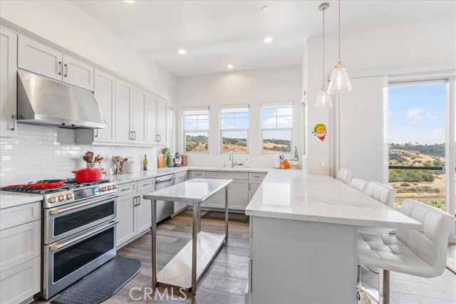 Detail Gallery Image 12 of 41 For 1009 Price Canyon Rd, Pismo Beach,  CA 93449 - 3 Beds | 2/1 Baths