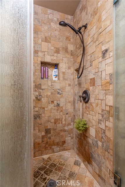 Detail Gallery Image 20 of 47 For 9730 Stonehurst Ave, Sun Valley,  CA 91352 - 3 Beds | 2 Baths