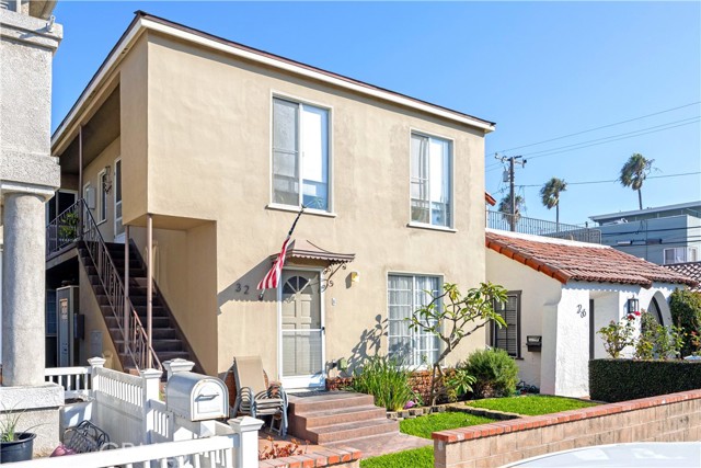 Detail Gallery Image 4 of 5 For 32 La Verne Ave, Long Beach,  CA 90803 - – Beds | – Baths