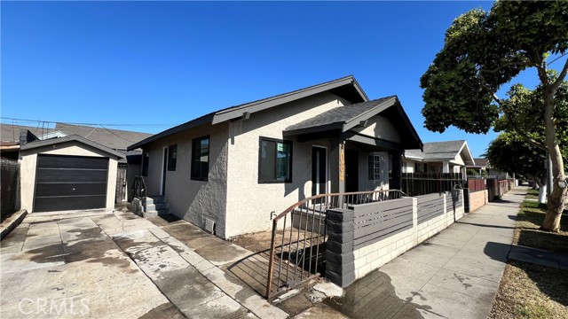 Detail Gallery Image 2 of 9 For 1082 Lewis Ave, Long Beach,  CA 90813 - – Beds | – Baths
