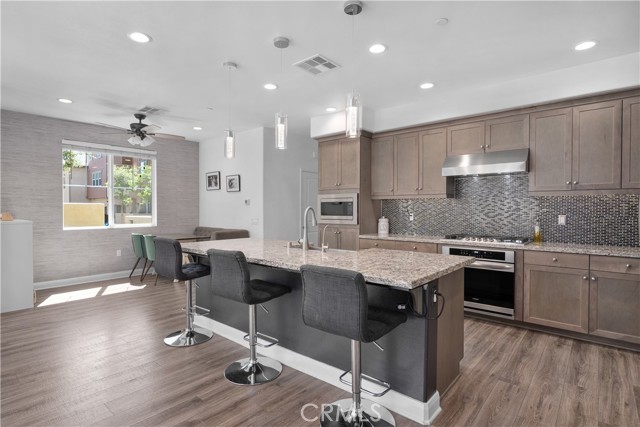 7387 Solstice Place, Rancho Cucamonga CA: https://media.crmls.org/medias/7a0a2bad-f09f-46a2-9c52-4a193548e41f.jpg