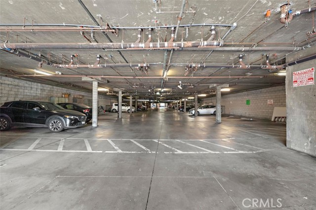Detail Gallery Image 14 of 21 For 15455 Sherman Way #15,  Van Nuys,  CA 91406 - 2 Beds | 2 Baths