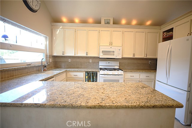 Detail Gallery Image 15 of 68 For 999 River Ave, Oakdale,  CA 95361 - 5 Beds | 4 Baths