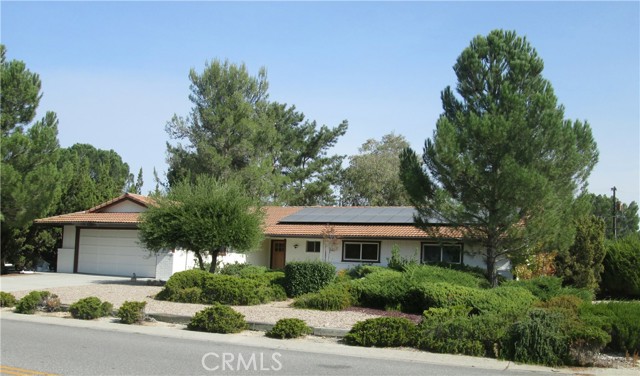 Detail Gallery Image 1 of 34 For 1523 Country Club Dr, Paso Robles,  CA 93446 - 3 Beds | 2 Baths