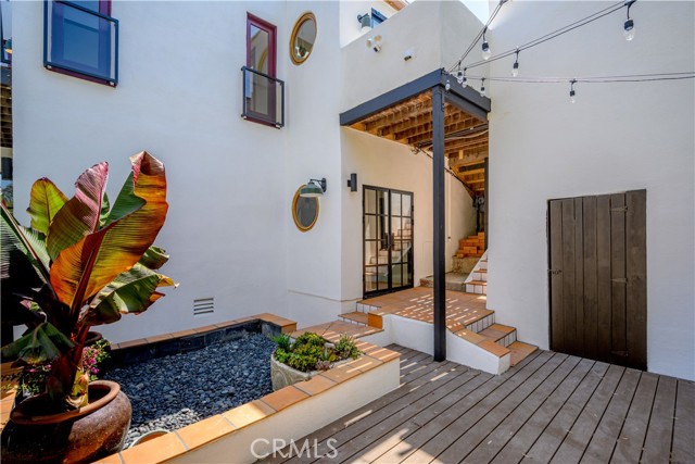 811 Maltman Avenue, Los Angeles CA: https://media.crmls.org/medias/7a0b800e-c707-47d6-a2ad-40e5ea4f8012.jpg