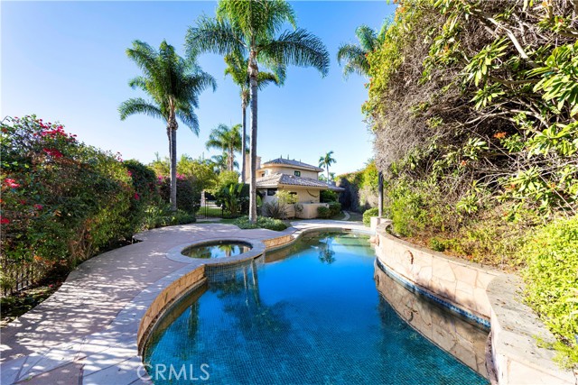 Detail Gallery Image 15 of 75 For 185 S Trish Ct, Anaheim Hills,  CA 92808 - 5 Beds | 4/1 Baths
