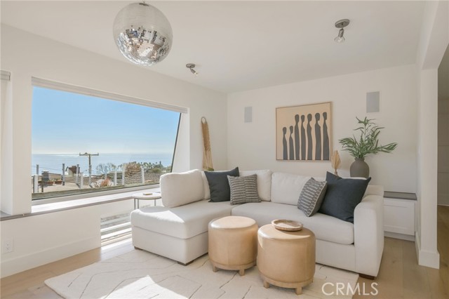 Detail Gallery Image 12 of 53 For 274 Grandview, Laguna Beach,  CA 92651 - 7 Beds | 7 Baths