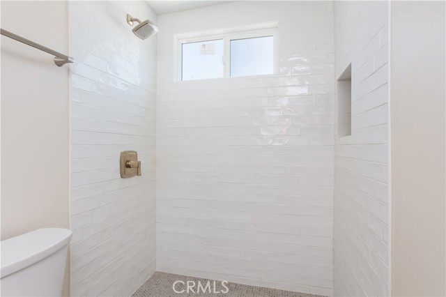 7732 Bright Avenue, Whittier CA: https://media.crmls.org/medias/7a0dc4d6-3047-48bb-a483-91c62ea3b498.jpg