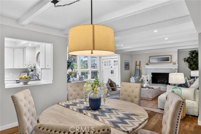 Detail Gallery Image 9 of 41 For 1659 3rd St, Manhattan Beach,  CA 90266 - 4 Beds | 3/1 Baths