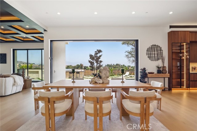 18200 Sheffield Lane, Porter Ranch CA: https://media.crmls.org/medias/7a0ecdb1-4558-4dbb-93fe-d916b0b265e5.jpg