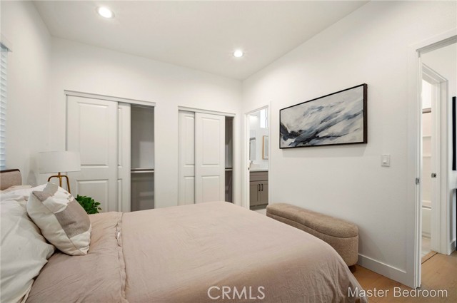 Detail Gallery Image 14 of 36 For 1411 W 7th St, Santa Ana,  CA 92703 - 6 Beds | 4 Baths