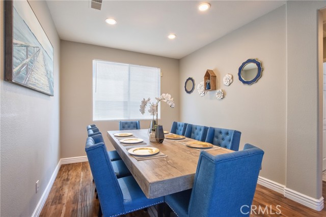 29708 Gracilior Drive, Escondido CA: https://media.crmls.org/medias/7a0f2a37-4650-490b-a658-c94ed37e4d01.jpg