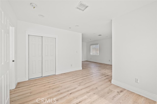 941 E 97th Street, Los Angeles CA: https://media.crmls.org/medias/7a0f5569-0503-4cc5-b9c8-eb604ff299e9.jpg