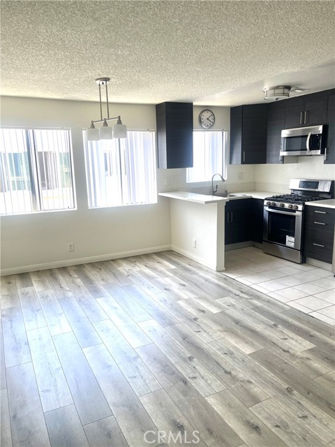 Detail Gallery Image 8 of 23 For 518 Oak St #7,  Glendale,  CA 91204 - 2 Beds | 1 Baths