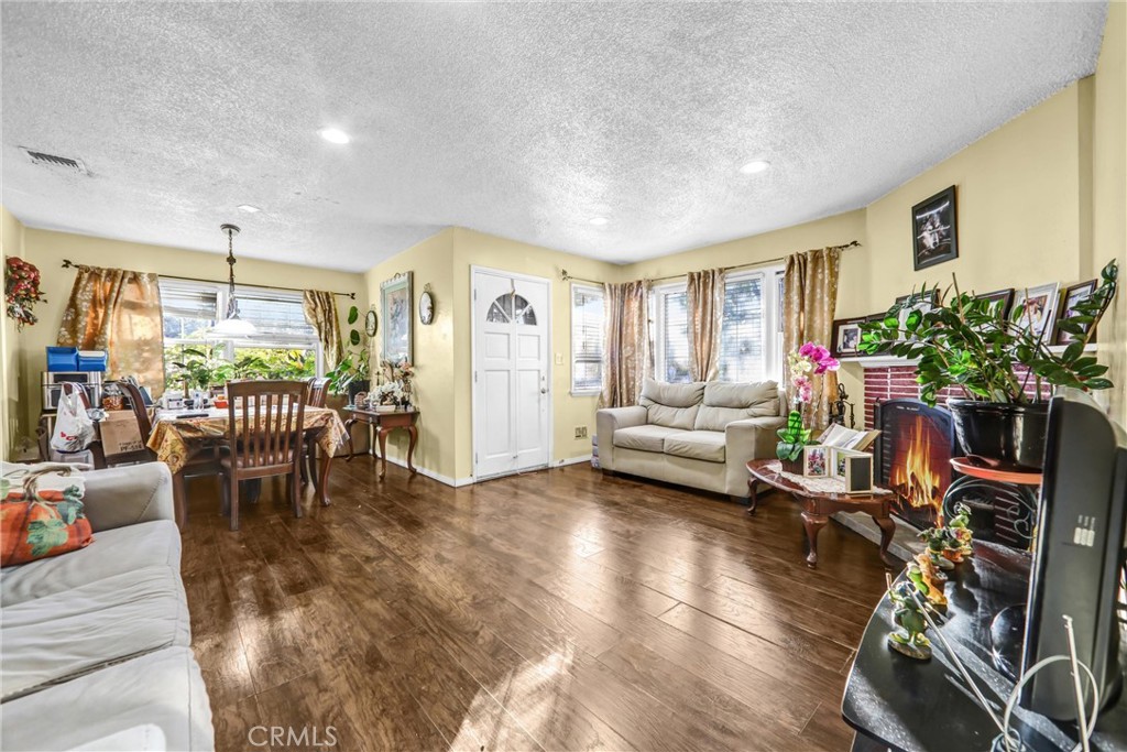 MLS #DW25267641 image #9