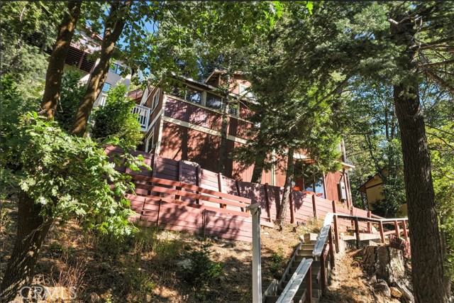 782 Virginia Court, Lake Arrowhead CA: https://media.crmls.org/medias/7a11babd-f145-455a-beba-98f2d1bf062a.jpg