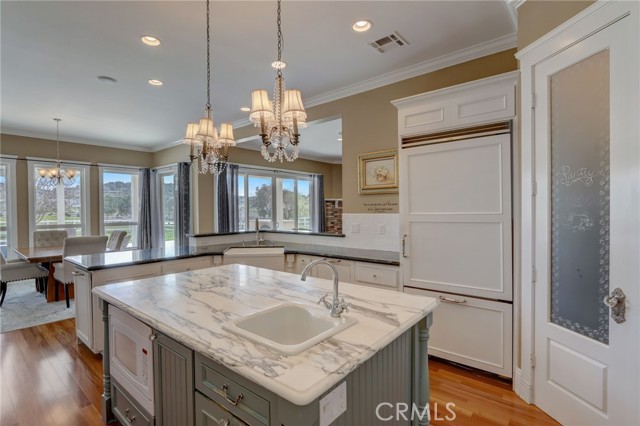 Detail Gallery Image 2 of 54 For 19441 Calle Teresa, Murrieta,  CA 92562 - 5 Beds | 4/1 Baths