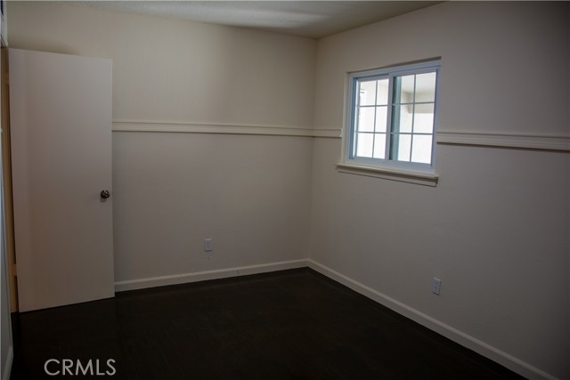 Detail Gallery Image 7 of 24 For 1913 N Waukena Way, Hanford,  CA 93230 - 3 Beds | 2 Baths