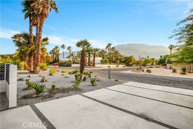 Detail Gallery Image 8 of 75 For 2660 N Farrell Dr, Palm Springs,  CA 92262 - 3 Beds | 2 Baths
