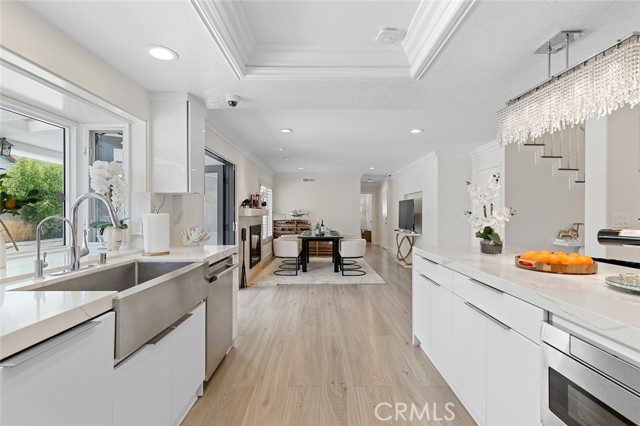 2160 S Hammatt, Anaheim CA: https://media.crmls.org/medias/7a14e710-0e14-4888-886b-3865c337f863.jpg