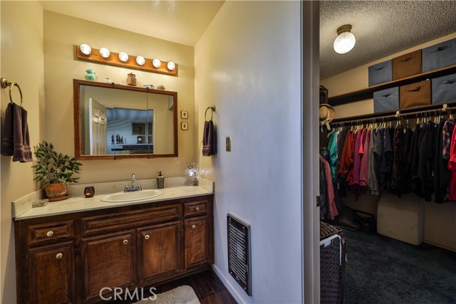 Detail Gallery Image 34 of 40 For 22972 Valley View Dr, Crestline,  CA 92325 - 4 Beds | 3 Baths