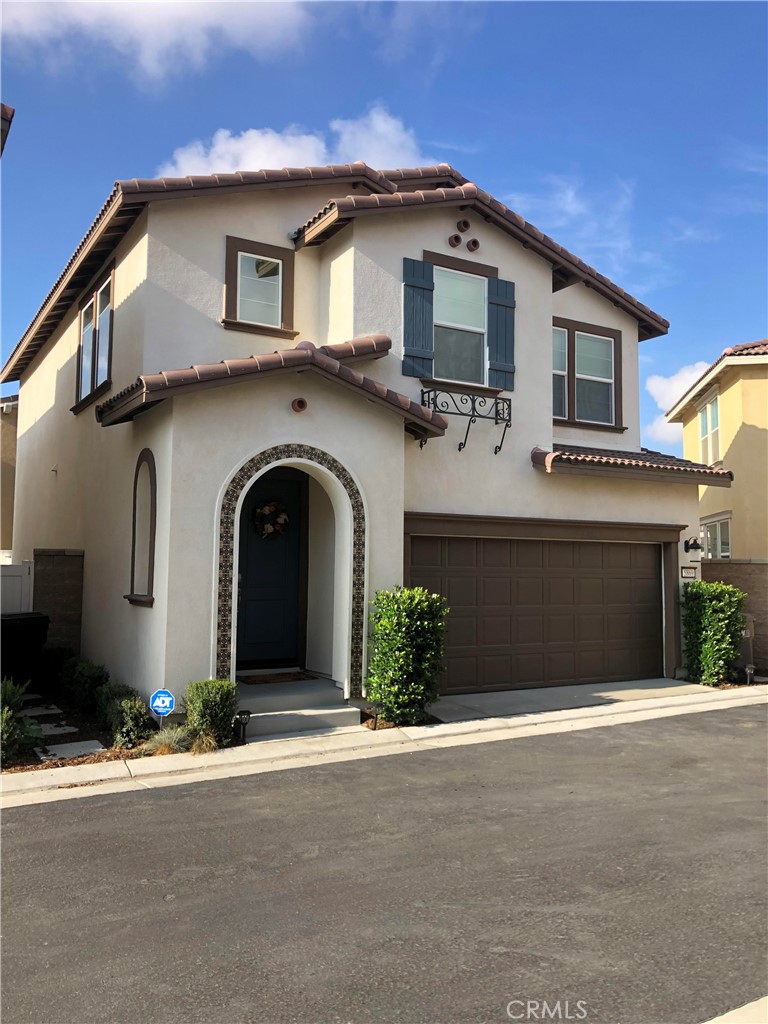 5869 Oatfield