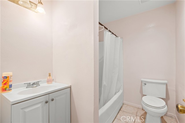 Detail Gallery Image 4 of 23 For 1705 Neil Armstrong St #208,  Montebello,  CA 90640 - 2 Beds | 1 Baths