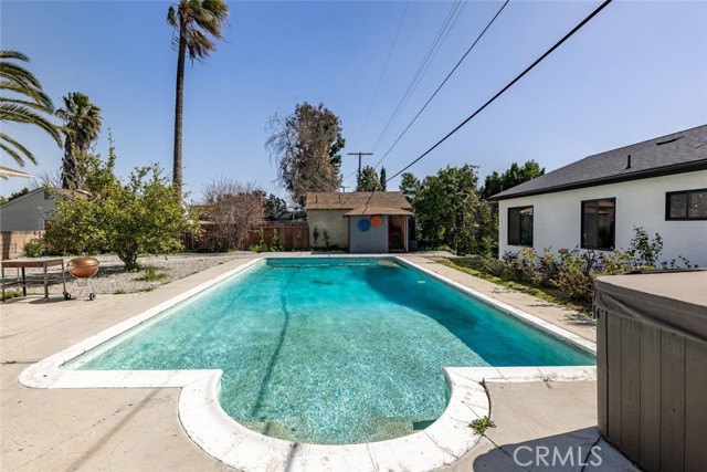 5805 Bucknell Avenue, Valley Village CA: https://media.crmls.org/medias/7a17d7fc-d0a8-4740-a6fb-b37f9936e69a.jpg
