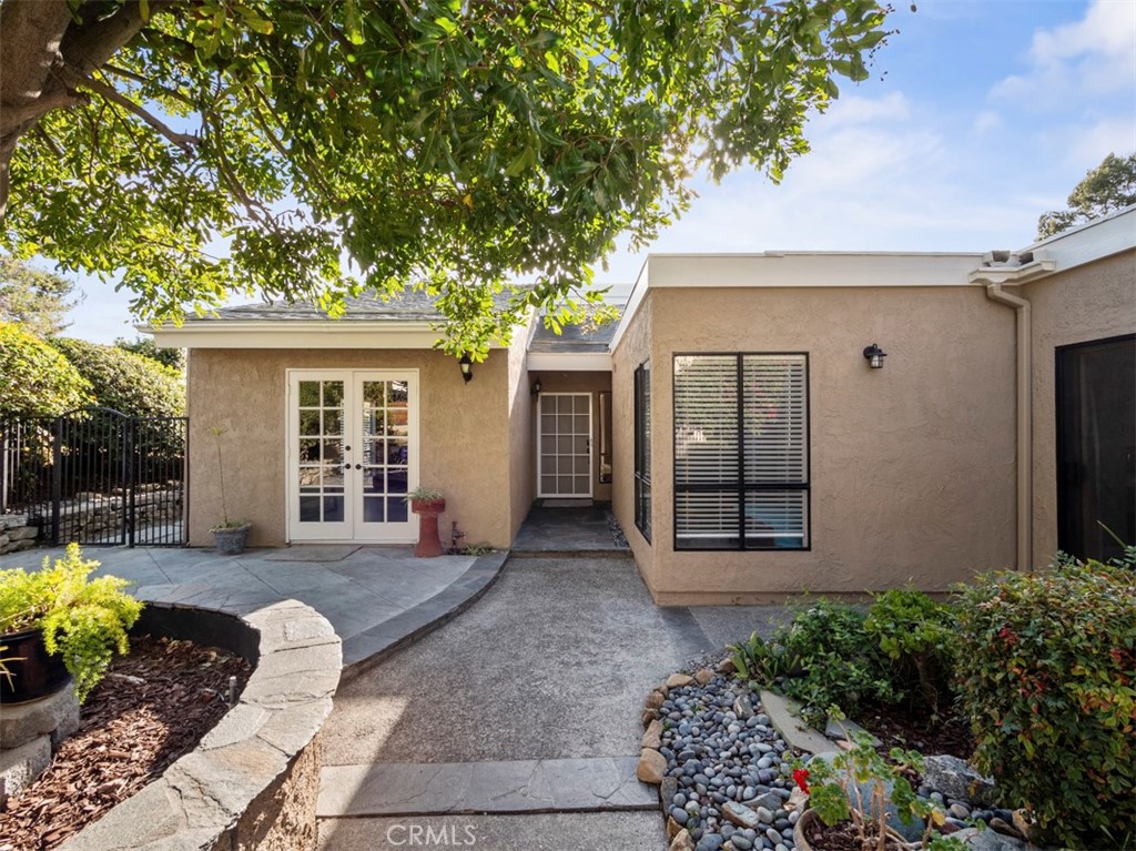 7a182d76 F6a1 4b9a B38e 43a5040a0410