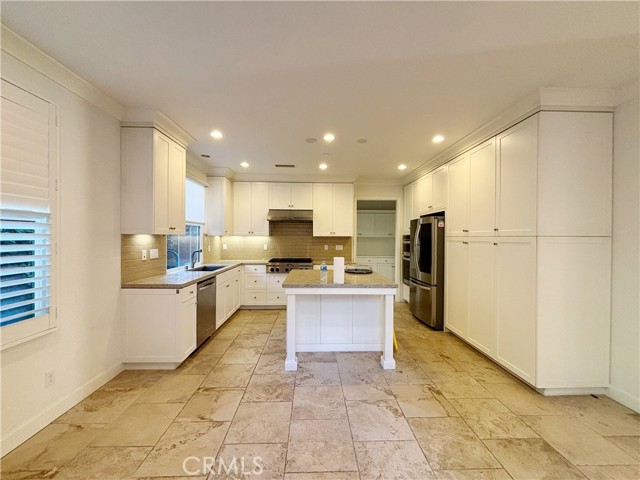 Detail Gallery Image 7 of 19 For 109 Mustang, Irvine,  CA 92602 - 4 Beds | 3 Baths