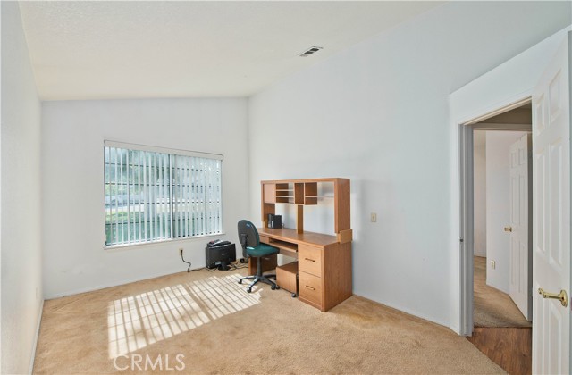 Guest bedroom