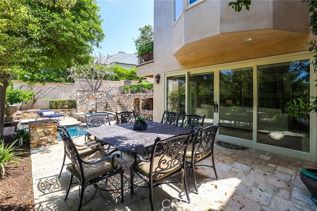 20 Cherry Hills Lane, Newport Beach CA: https://media.crmls.org/medias/7a19427f-c277-456c-82ab-70d72ac395e6.jpg