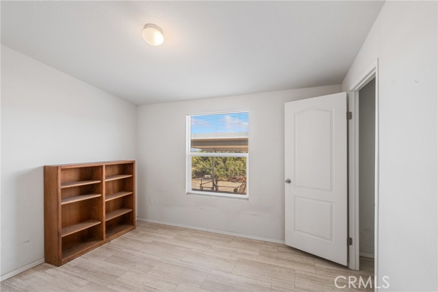 Detail Gallery Image 17 of 30 For 10715 Mountain Rd, Pinon Hills,  CA 92372 - 4 Beds | 2 Baths