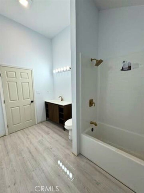 Image 24 of 33 For 63285 Pinyon Drive