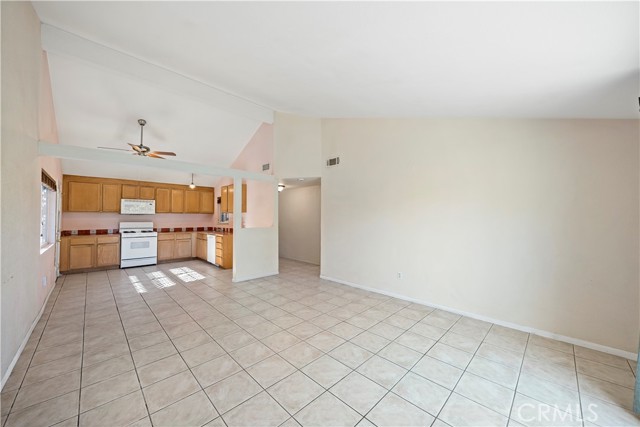 Detail Gallery Image 5 of 42 For 3447 Windsong St, Corona,  CA 92879 - 4 Beds | 2 Baths