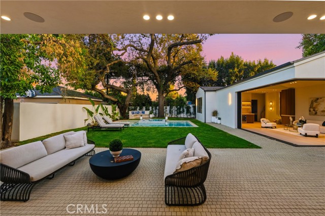 Detail Gallery Image 6 of 41 For 16782 Otsego, Encino,  CA 91436 - 6 Beds | 6/1 Baths