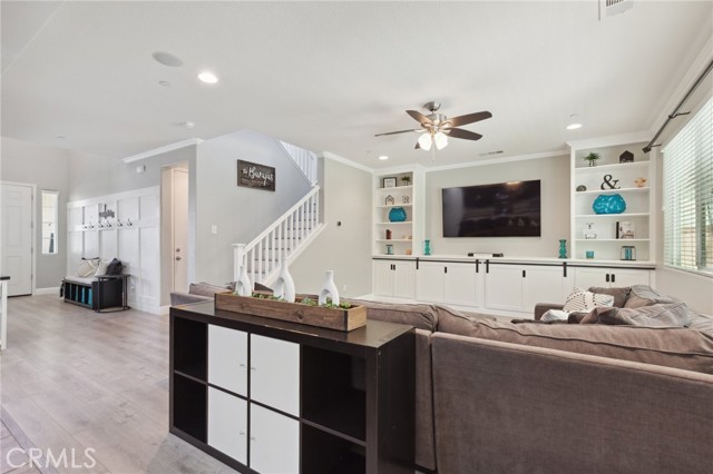 1697 Whiteash Avenue, Clovis CA: https://media.crmls.org/medias/7a1b83d0-40d1-4f1f-8ab8-a62c12f44275.jpg