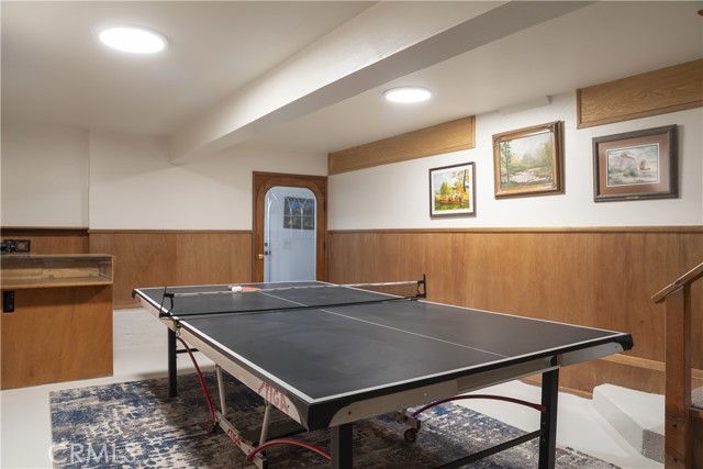 225 Fairview Drive, Lake Arrowhead, CA 92352