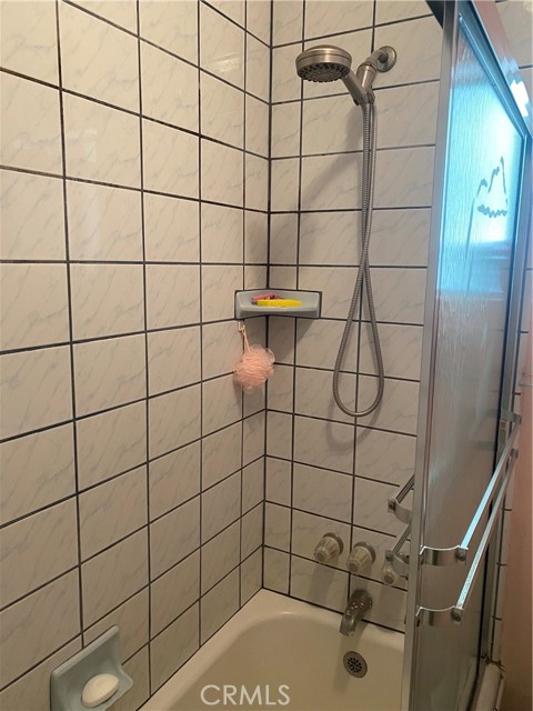 Detail Gallery Image 5 of 39 For 4534 Amber Pl, Los Angeles,  CA 90032 - 2 Beds | 1 Baths