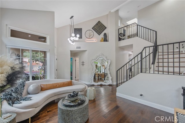 Detail Gallery Image 8 of 51 For 133 Concerto, Oak Park,  CA 91377 - 3 Beds | 3 Baths