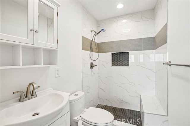 1108 Camino Real, Redondo Beach, California 90277, 3 Bedrooms Bedrooms, ,1 BathroomBathrooms,Residential,For Sale,Camino Real,SB26060949