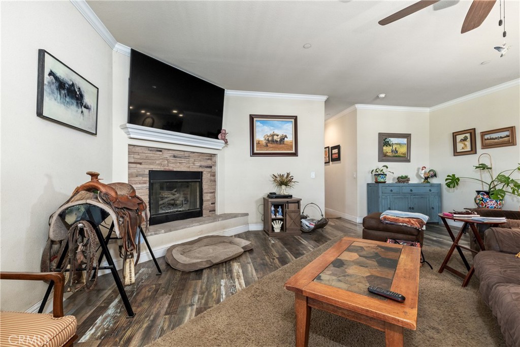 2023 Twelve Oaks Drive