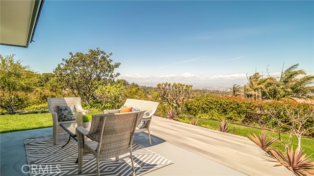 27333 Rainbow Ridge Road, Palos Verdes Peninsula, California 90274, 4 Bedrooms Bedrooms, ,3 BathroomsBathrooms,Residential,Sold,Rainbow Ridge,SB22081661