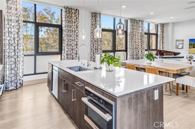 Detail Gallery Image 11 of 34 For 820 Mission St #100,  South Pasadena,  CA 91030 - 2 Beds | 2 Baths