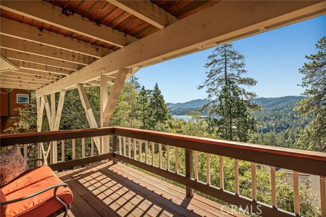 201 Grizzly, Lake Arrowhead, CA 92352