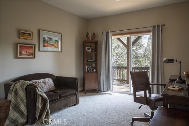 Detail Gallery Image 14 of 32 For 183 Chipmunk, Lake Arrowhead,  CA 92352 - 6 Beds | 5/1 Baths